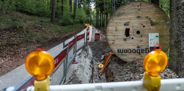 Da einige Rahmen- und Förderbedingungen aber aus Berlin vorgegeben würden, werde Niedersachsen ausgebremst, wenn der Bund seine Gigabitstrategie wie geplant auf den Weg bringe.