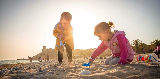 Jeder Beschäftigte sollte sich in einem Industrieland auch mal eine Reise gönnen können. Dies darf nicht am Geld scheitern. Erst recht dürfen Kinder nicht zum Armutsrisiko werden.