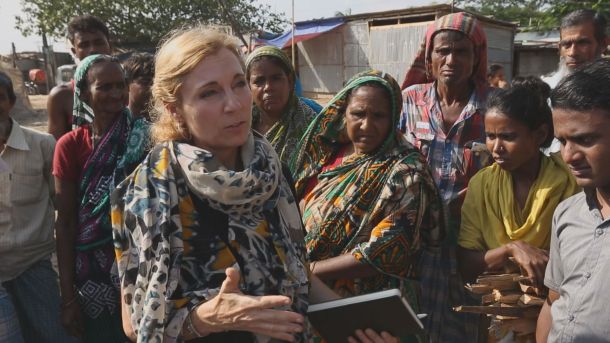 Dr. Koko Warner (UN-Universität Bonn) besucht den Beguntila-Slum