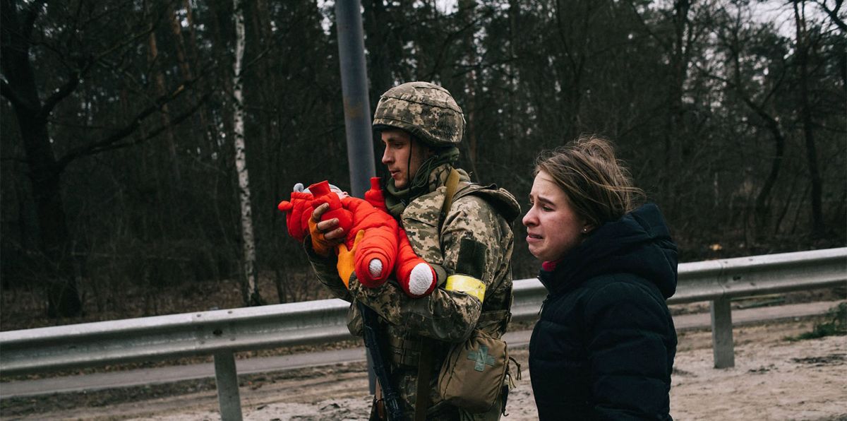 Ist Europa bereit, Kiew mit allen Waffen auszustatten, um sich zu behaupten? Die Angst, dass sich Putins Russland nach einer Niederlage der Ukraine ermuntert fühlen könnte, selbst Nato-Gebiet anzugreifen, ist inzwischen auch in Riga, Warschau und Berlin angekommen.