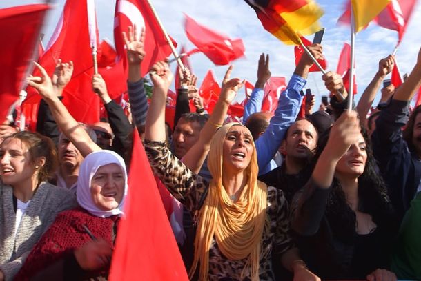 Erdogan-Anhänger bei einer Demonstration in Köln nach dem Putsch am 31. Juli 2016