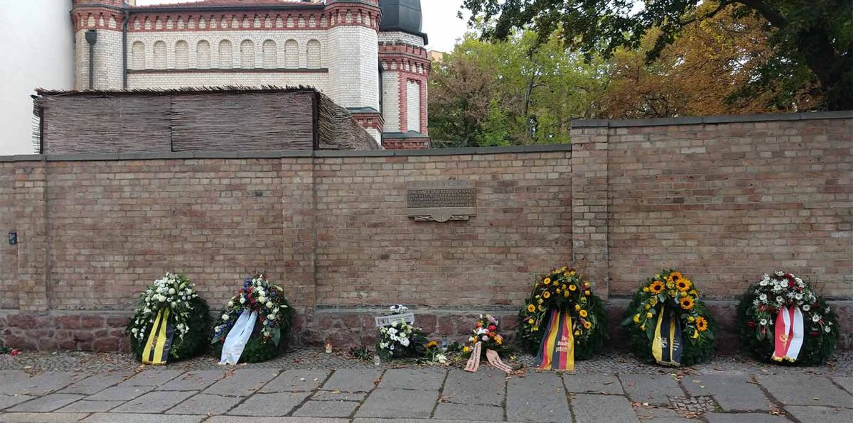 Am Mittwoch jährt sich der rechtsterroristische Anschlag auf die Synagoge in Halle zum fünften Mal. Am 9. Oktober 2019 hatte ein Neonazi versucht, das vollbesetzte Gotteshaus mit Schusswaffen und Granaten zu stürmen.